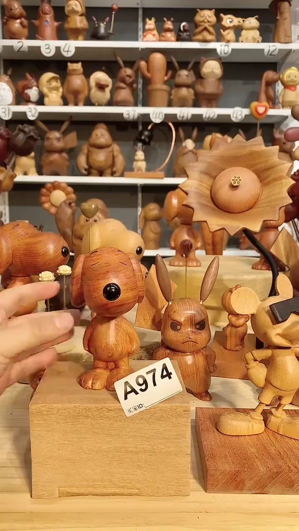 【闪购商品】木木雕摆件可爱卡通