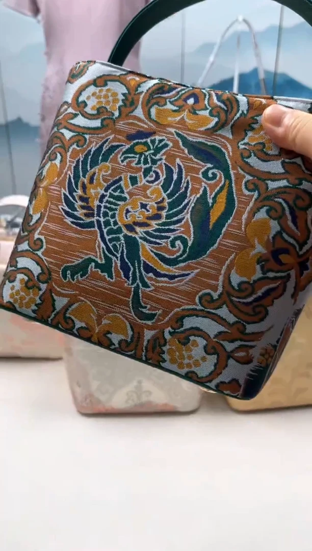 织绣精选默认有色差