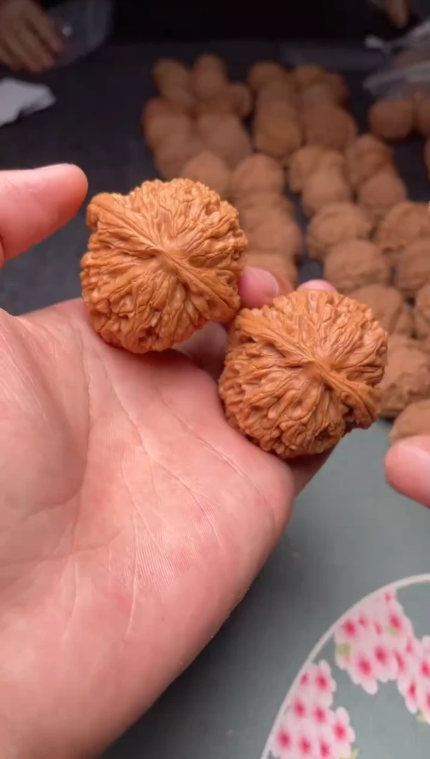 把件文玩核桃a146  水龙纹 44尺