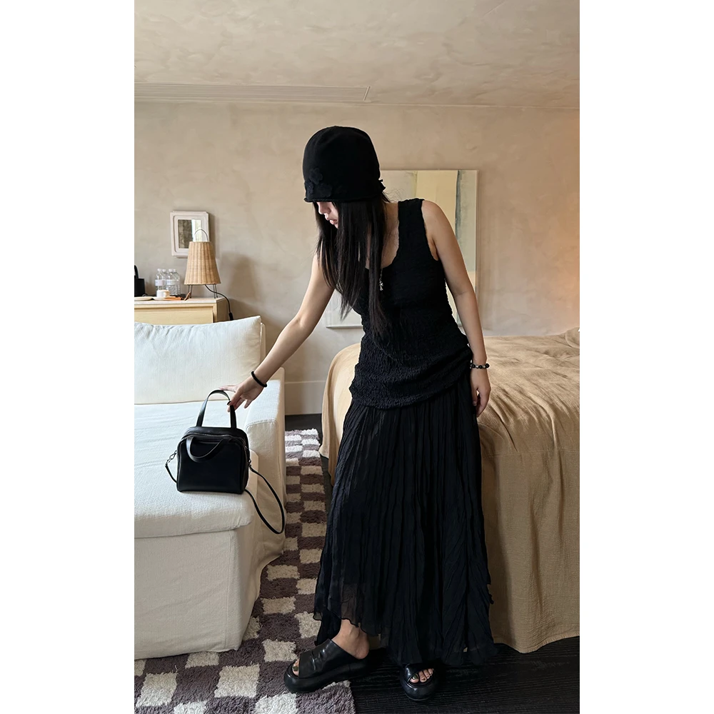 LA CALLA暗黑褶皱背心TZ-M-5406