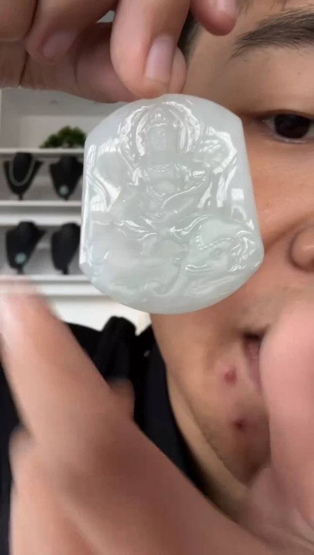 翡翠未镶嵌颈饰天然翡翠A货孤品一件