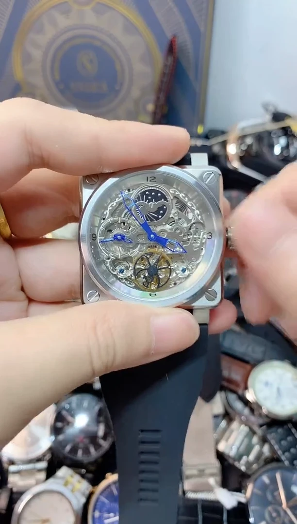 双时区镂空陀飞轮全自动机械