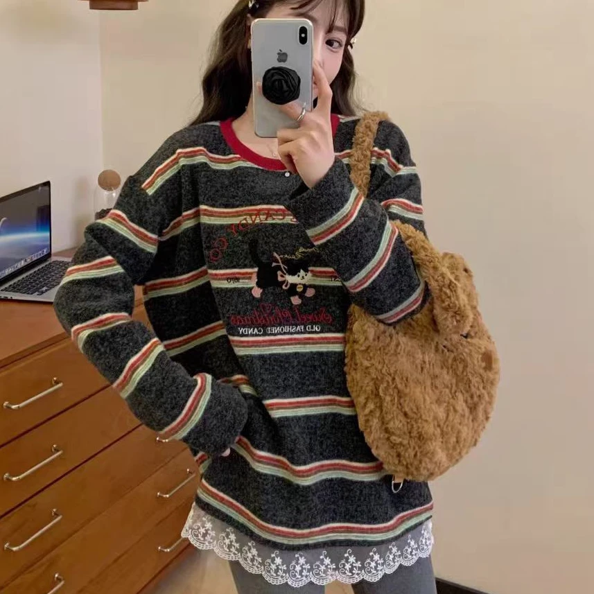 韩系上衣2024秋冬蕾丝小猫韩版印花休闲运动条纹加厚羊绒打底衫