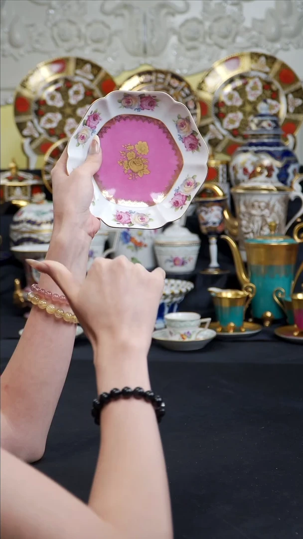 骨瓷婷婷中古器物如图所示100