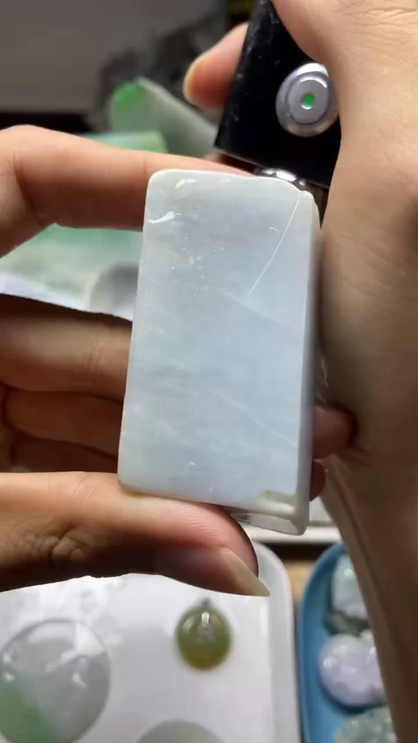 颈饰未镶嵌翡翠天然缅甸翡翠A货36