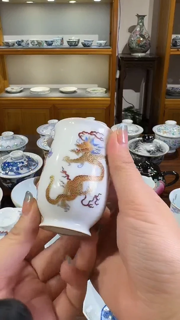 待**动景德镇手工手绘陶瓷杯