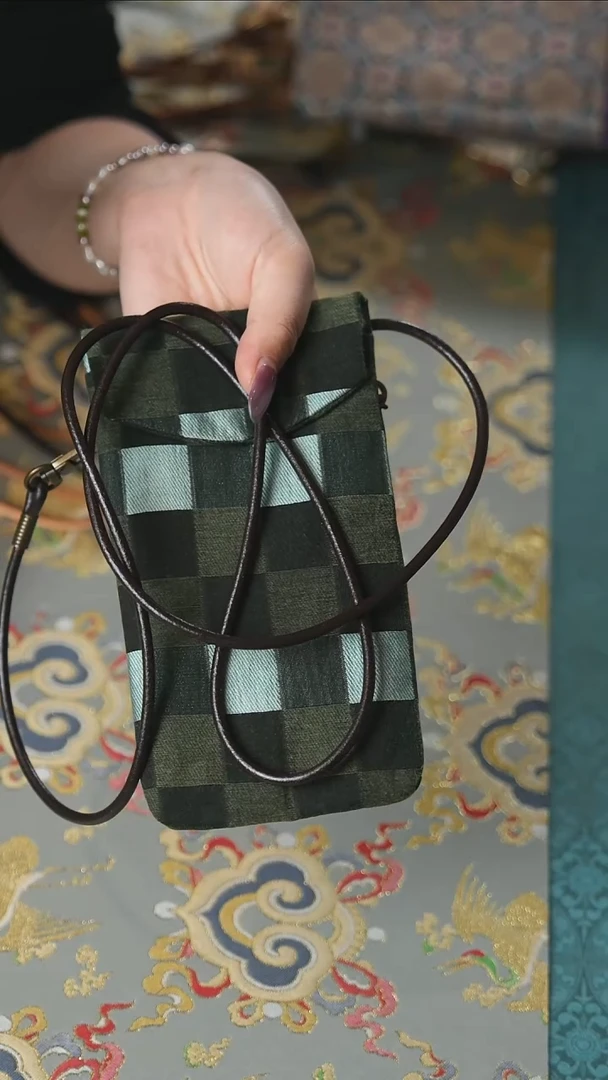 手机袋..............