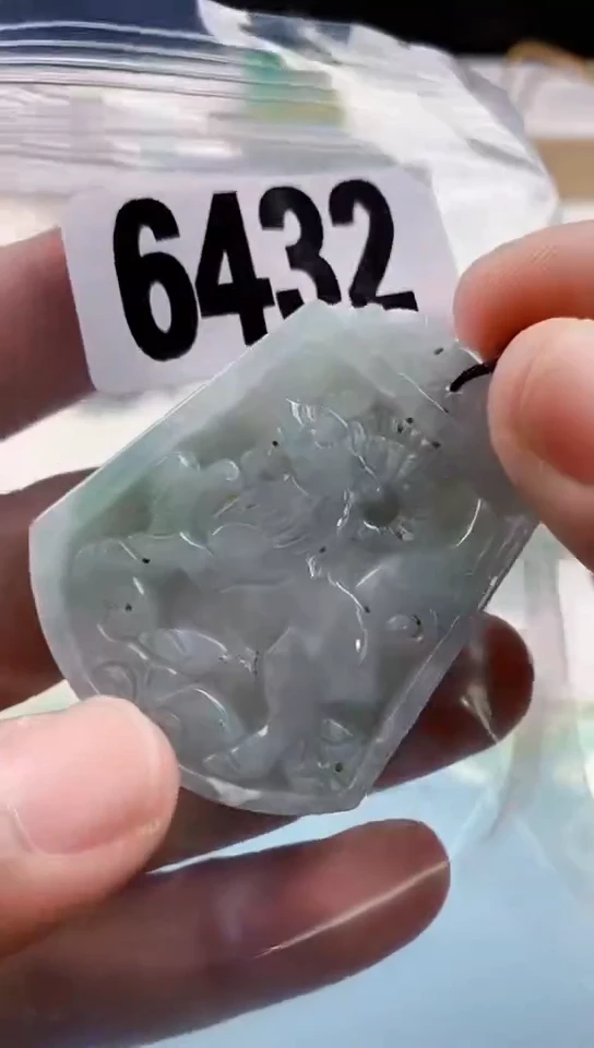 【闪购商品】翡翠挂件未镶嵌天然翡翠吊坠挂件