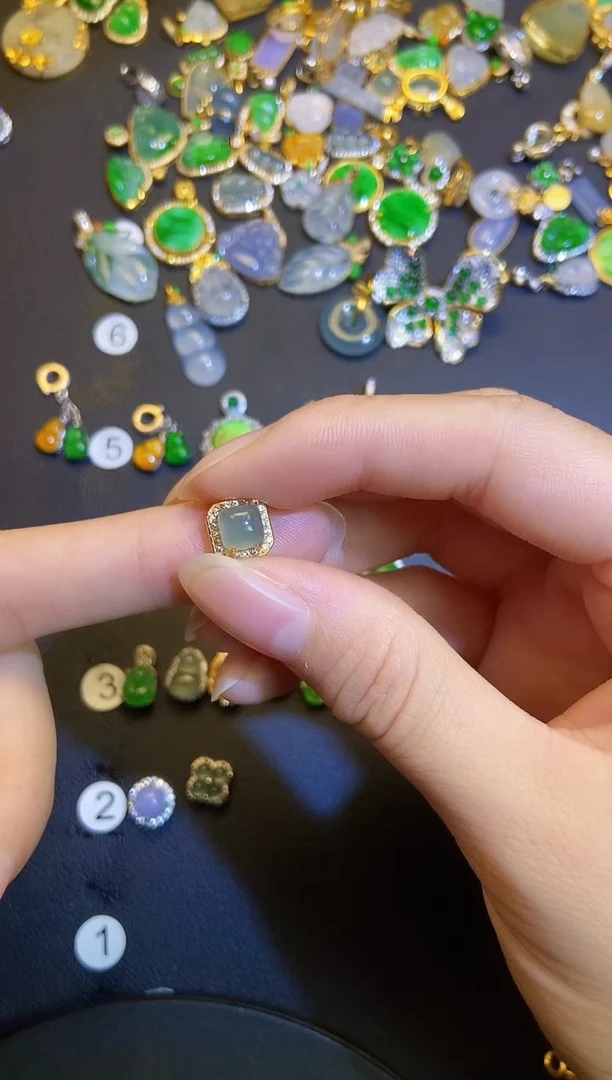 吊坠(不含链)银S925镶嵌翡翠1