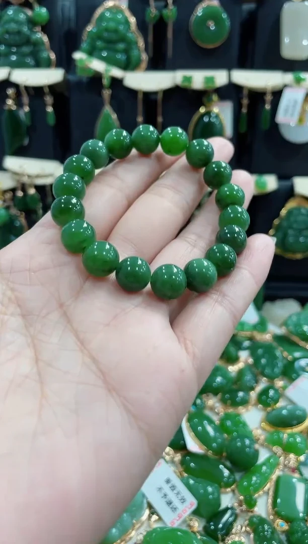 颈饰未镶嵌和田玉（碧玉）手串