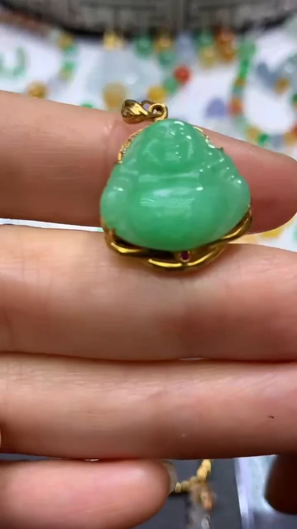 18K金镶嵌定制翡翠18K金镶嵌 定制翡翠