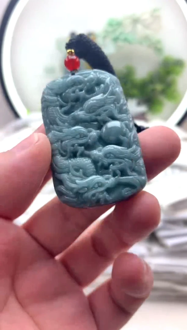 颈饰未镶嵌翡翠九龙1