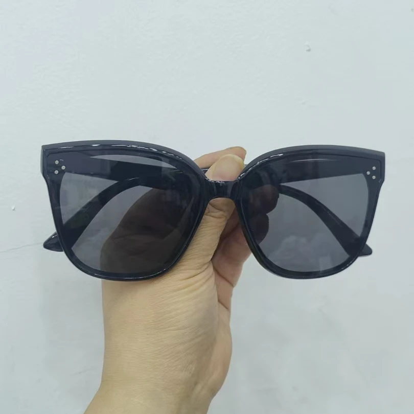 【淼淼妈】女士夏季时尚百搭太阳镜7号