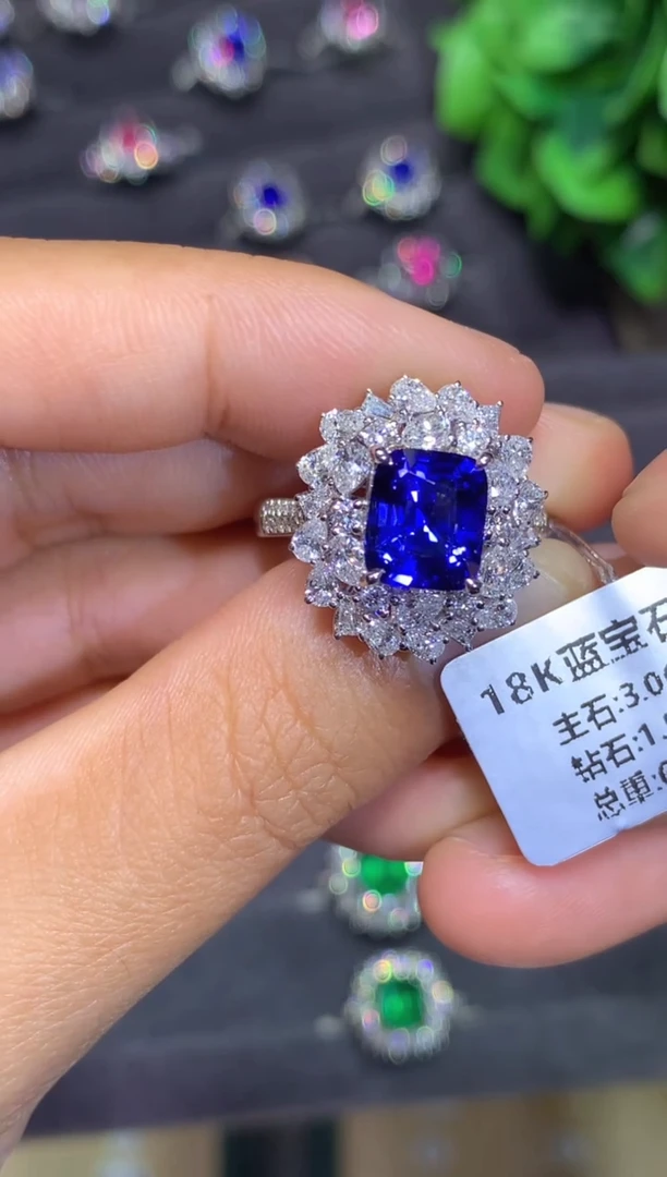 戒指蓝宝石18K金镶嵌3ct