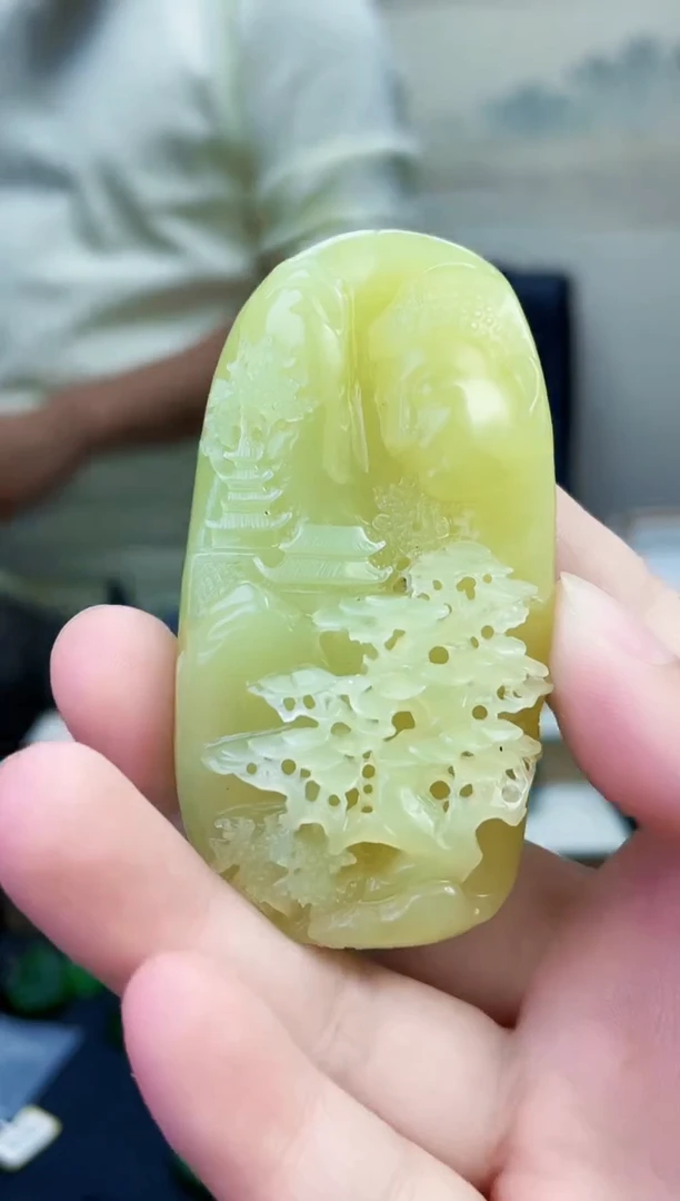 颈饰未镶嵌和田玉1
