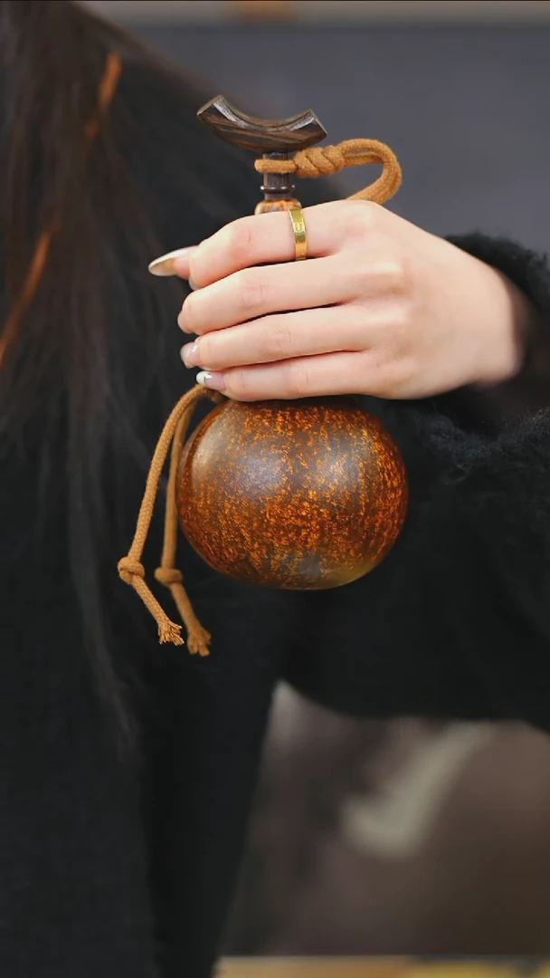 【闪购商品】XO101老栗小容量酒葫芦随缘发