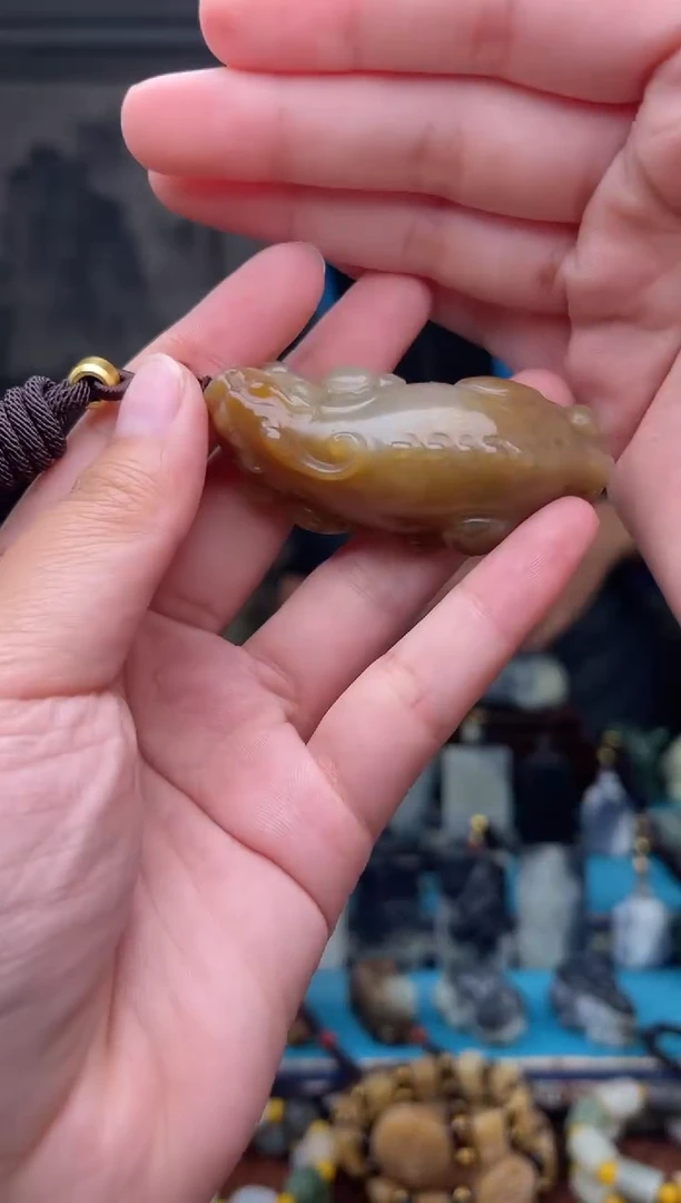 未镶嵌和田玉挂件1