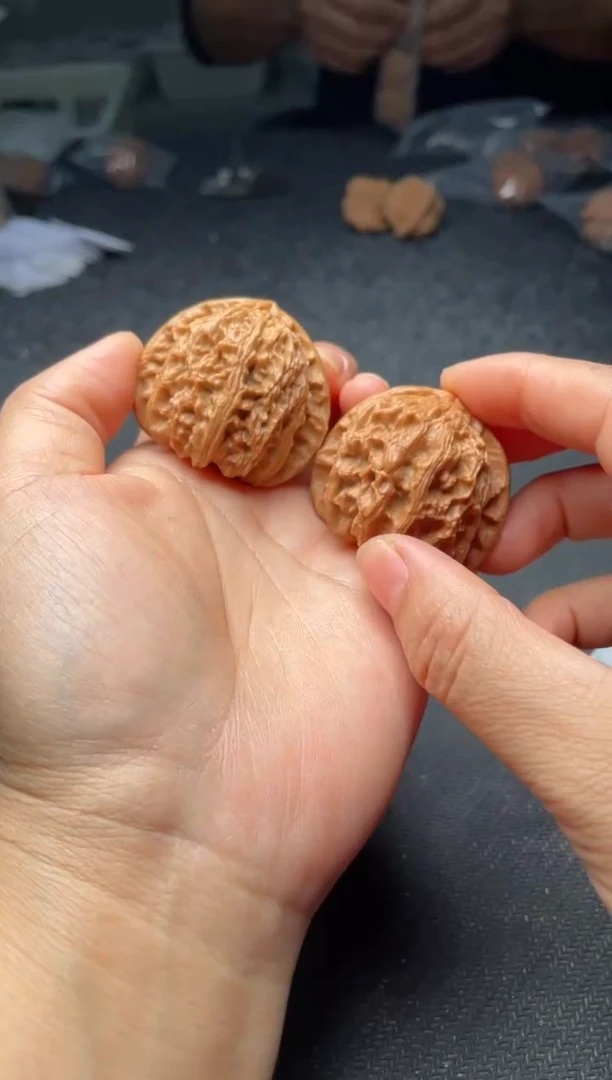 把件文玩核桃w119  白狮子42尺微修