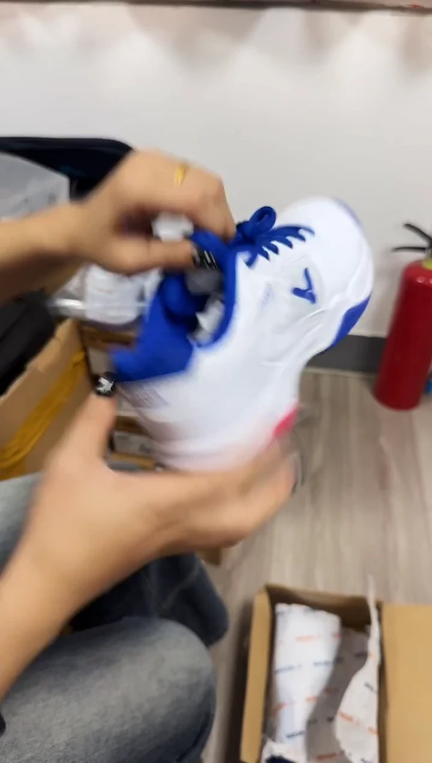 50 正品微瑕 9200TD 38码