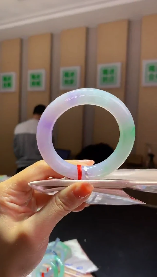 未镶嵌手镯翡翠-K3110 圈口52.6 全款10.5万 定金2万