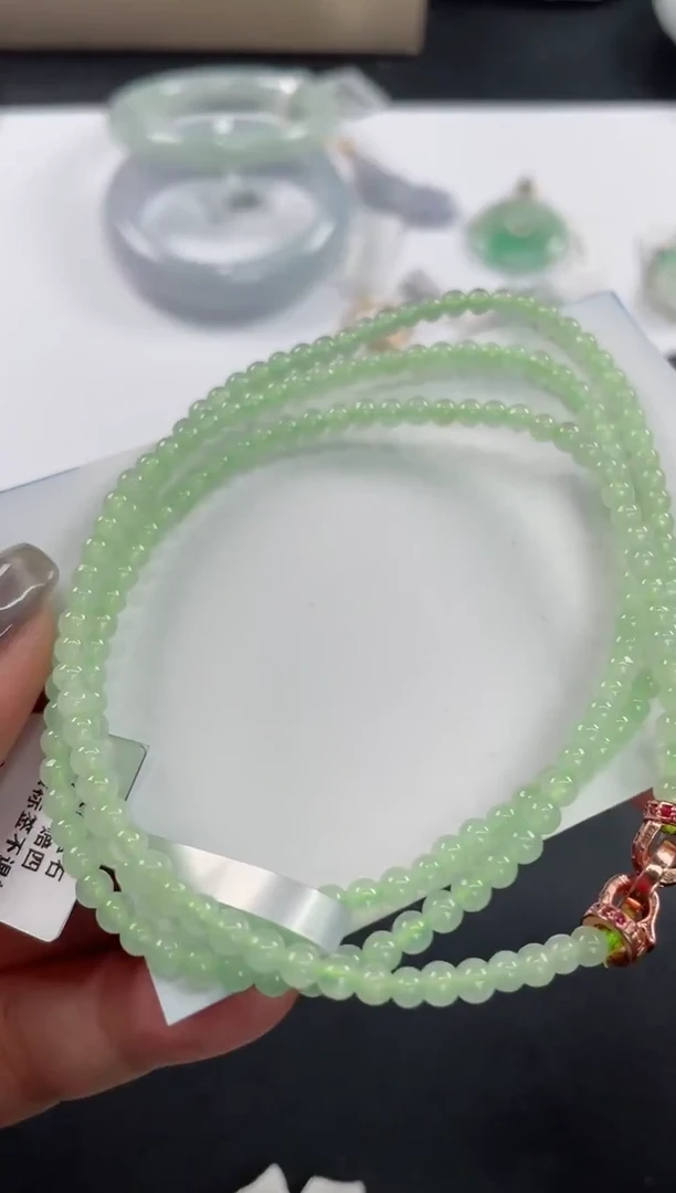 未镶嵌手链翡翠求基地发货H3392