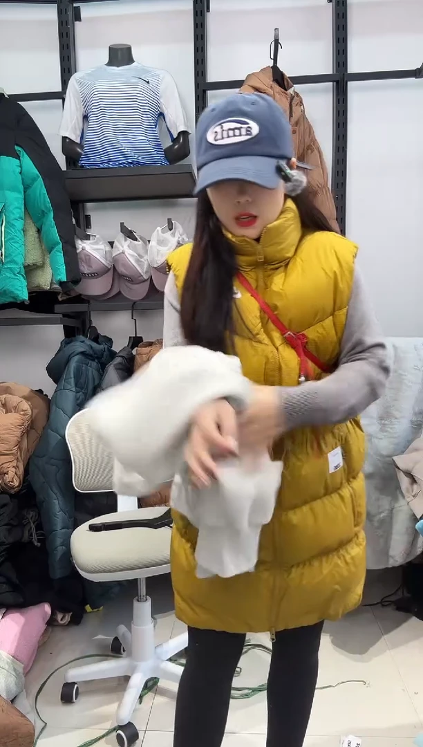 2087 闪购编码  运动卫衣裤以直播间过款为准 尺码  ·  XS