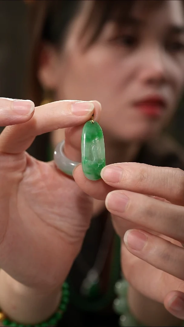 吊坠(不含链)18K金镶嵌翡翠飘绿翡翠悟道吊坠