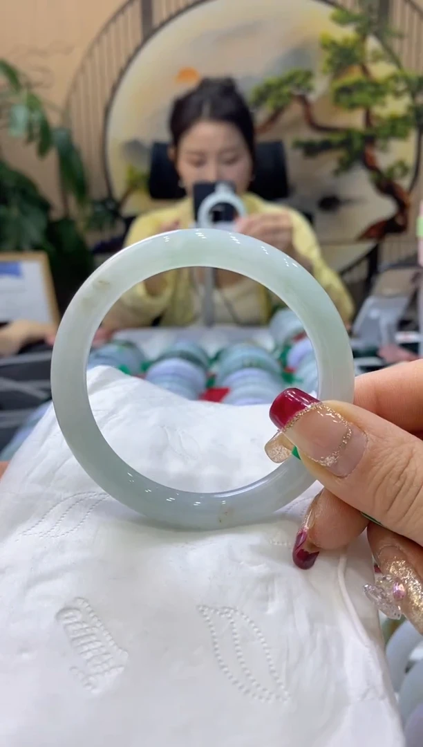 【闪购商品】翡翠手镯未镶嵌99908169