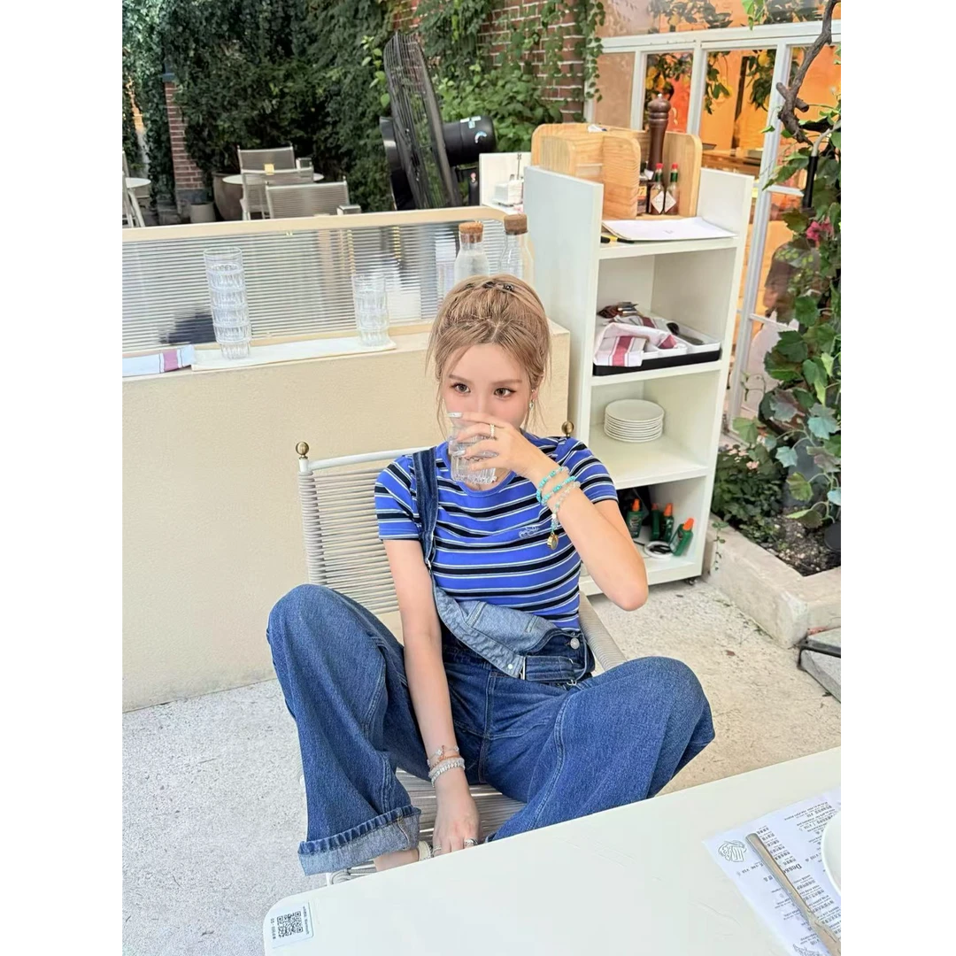 Mungsera 7/25 14:00 肉里肉气 蓝色弹力条纹显瘦短袖tee