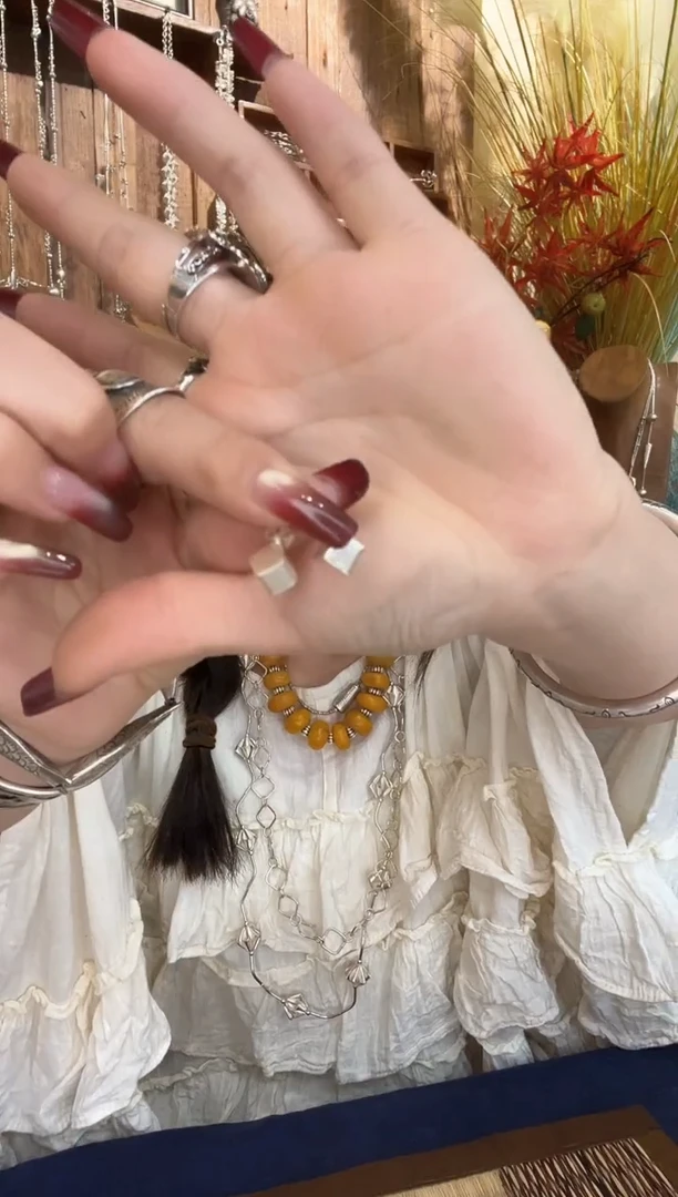 无925银1**℃耳饰