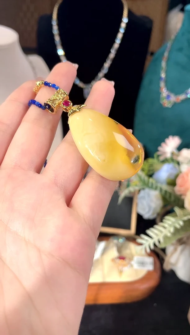 未镶嵌颈饰蜜蜡挂件