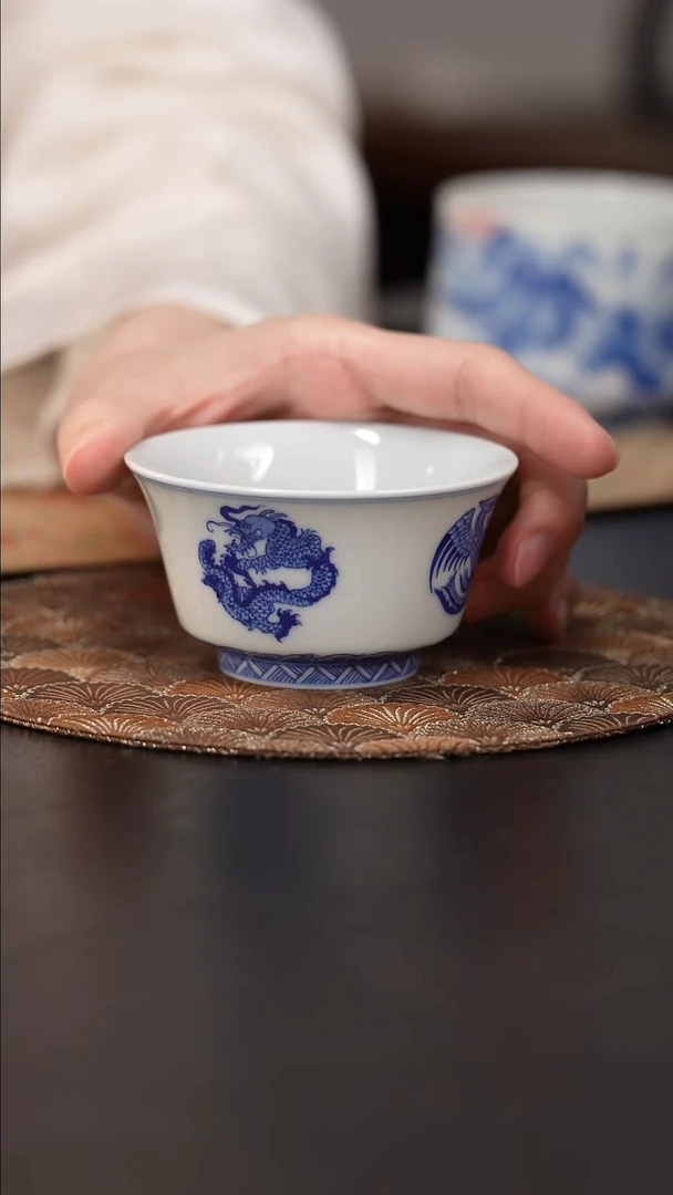 【闪购商品】杯看山柴窑青花龙凤