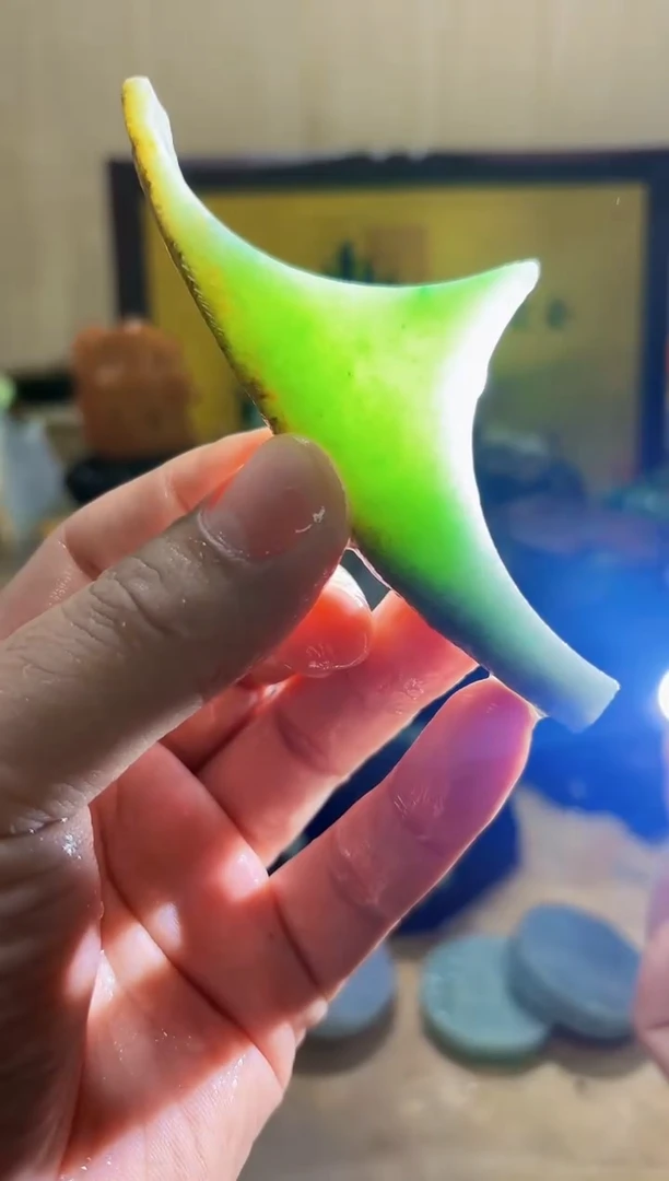颈饰未镶嵌翡翠A货常星5268