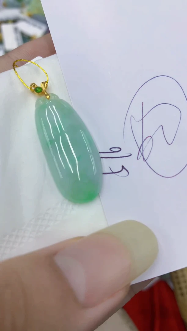 翡翠未镶嵌颈饰111111111111