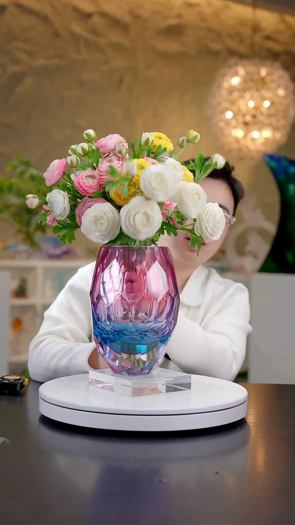 手工艺品琉璃金红蓝钻石切面花器