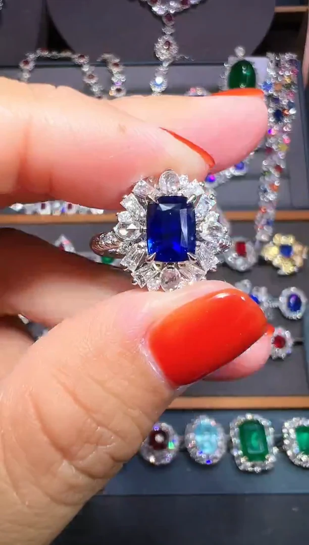 戒指蓝宝石18K金镶嵌AIGS 皇家蓝 2.05克拉