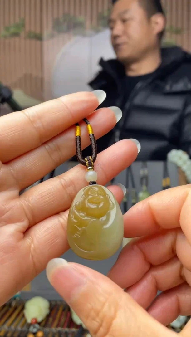 颈饰未镶嵌和田玉拍一发一
