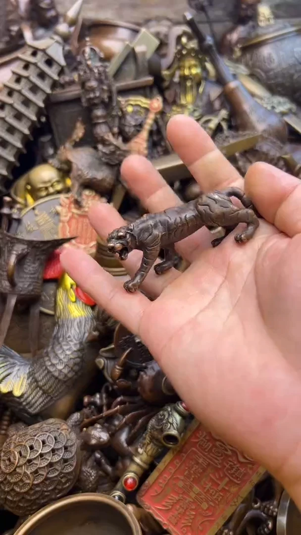 精美铜器，点击下单