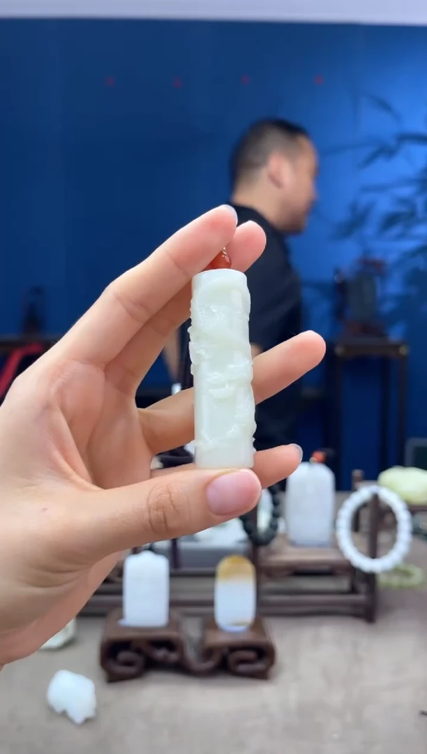 和田玉未镶嵌颈饰1