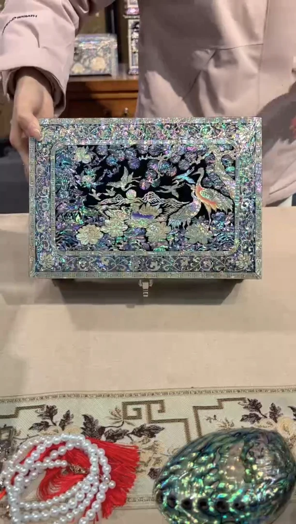 【闪购商品】鱼锁绒布底弘贝雅螺钿漆器文化馆