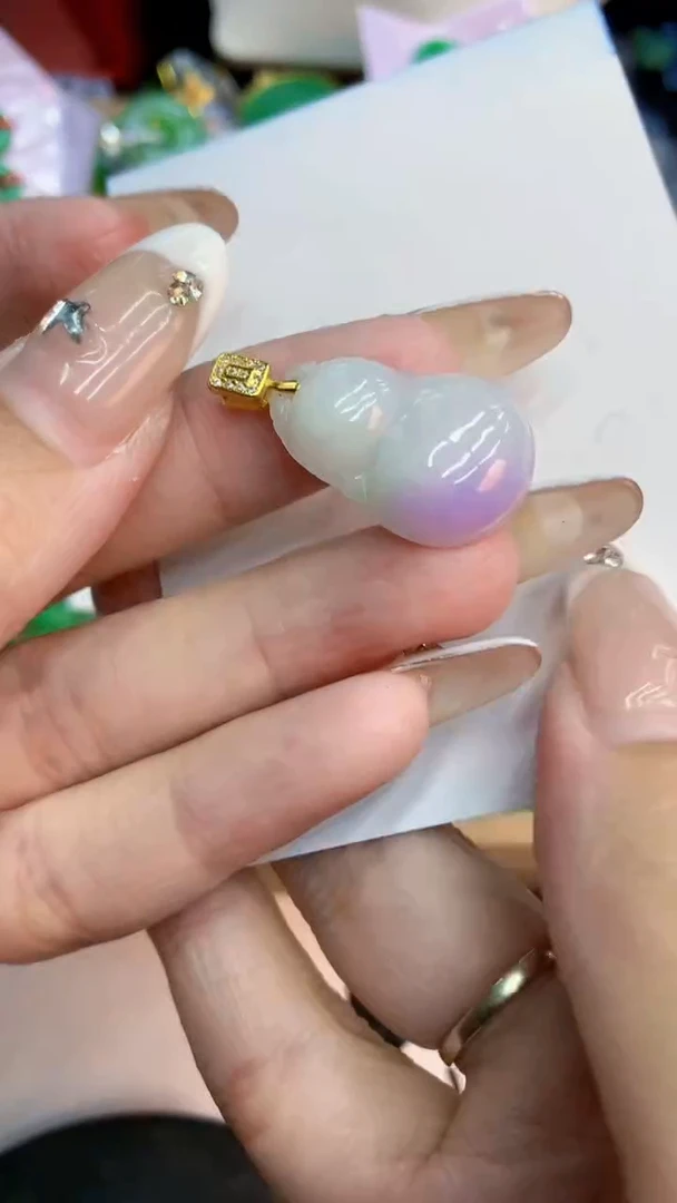 翡翠未镶嵌吊坠(不含链)1
