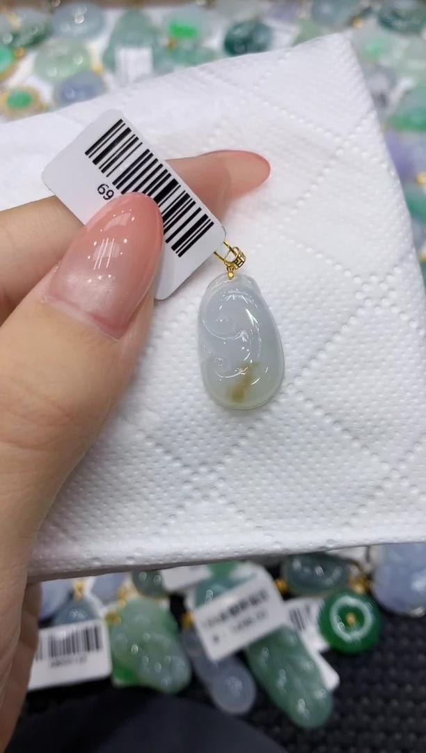 颈饰18K金镶嵌翡翠111111111111