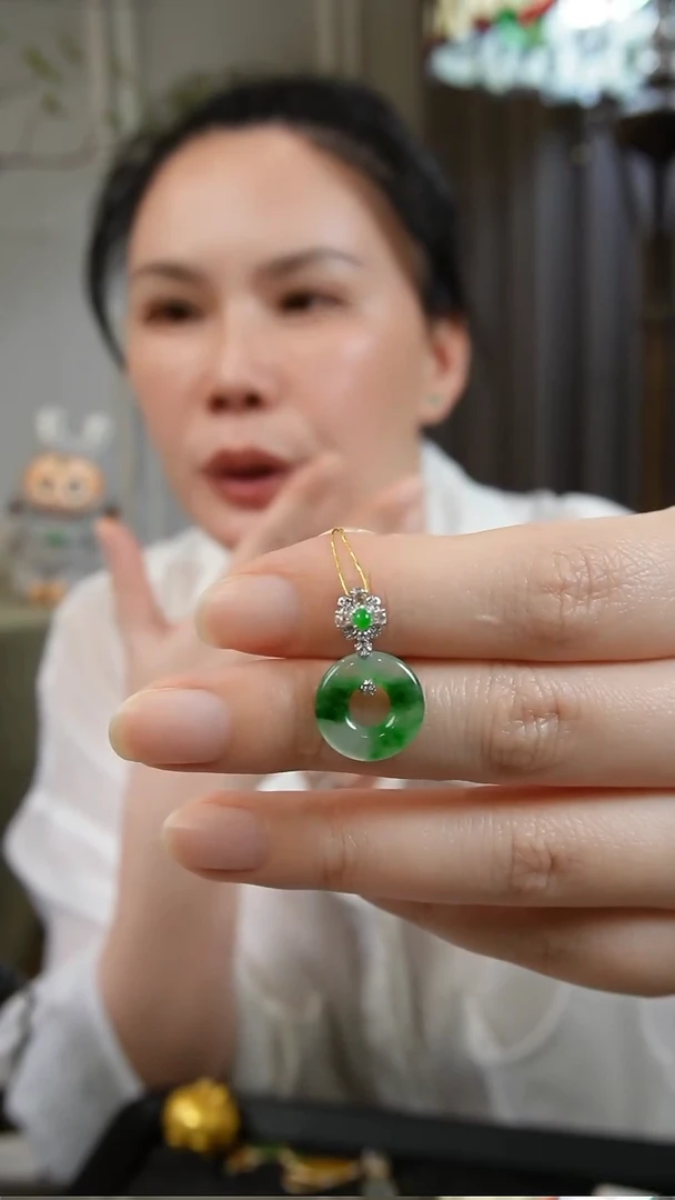 吊坠(不含链)18K金镶嵌翡翠天然缅甸翡翠吊坠