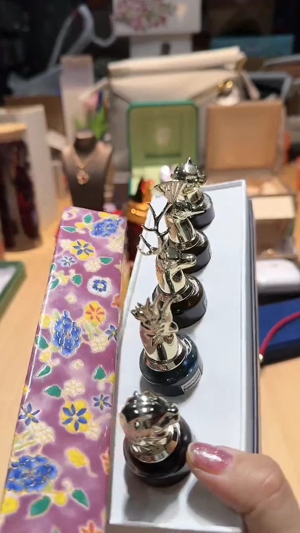 【闪购商品】瓷片锅碗瓢盆一件不剩