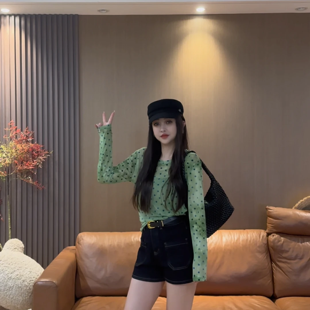 D24 轻薄波点修身显瘦减龄长袖防晒T恤 ED2401