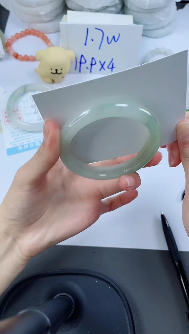 【闪购商品】石英质玉手镯未镶嵌83-57