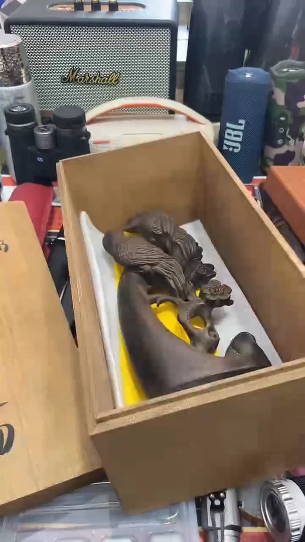 瓷片闪购商品 如图所示