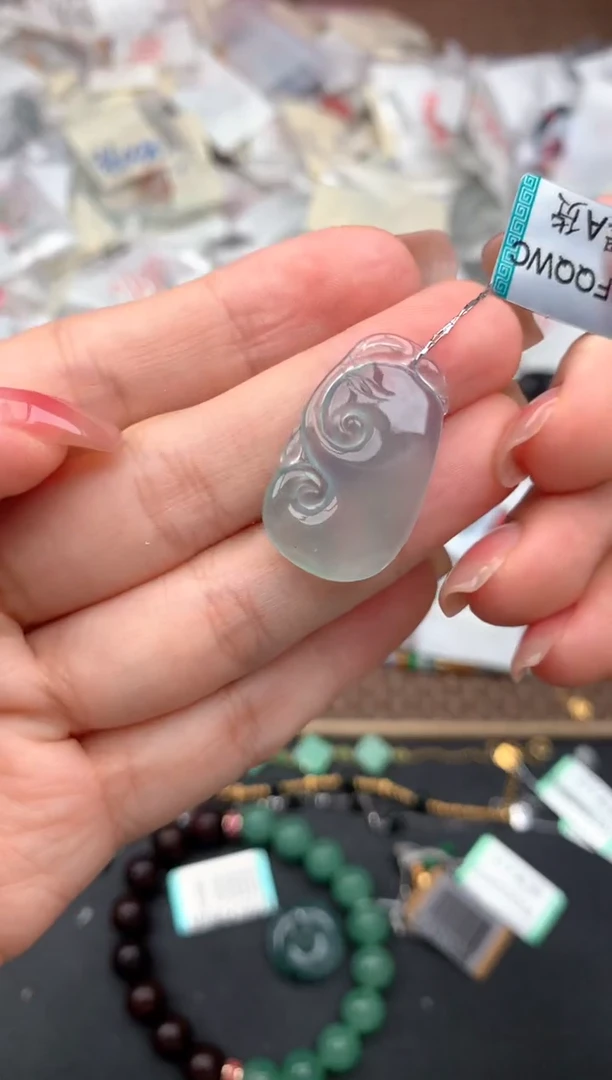 未镶嵌挂件翡翠一