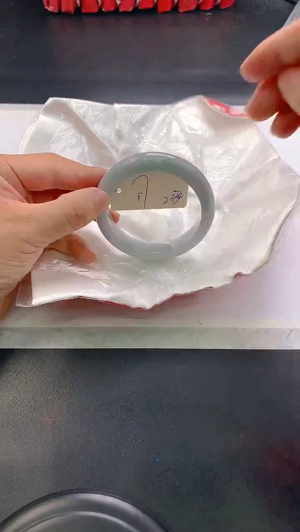 未镶嵌手镯翡翠233