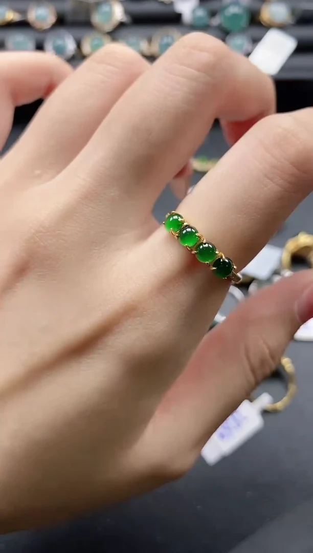 【闪购商品】翡翠戒指银S925镶嵌111111-9